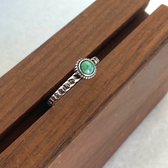 Sterling Silver 925 Dainty Minimalist Round Turquoise Twisted Band Ring Sz 5.25 - Picture 7 of 16